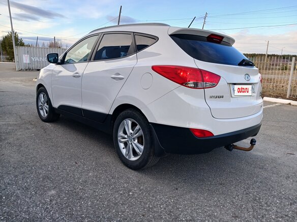 2011 Hyundai ix35 I, белый, 1100000 рублей - вид 4