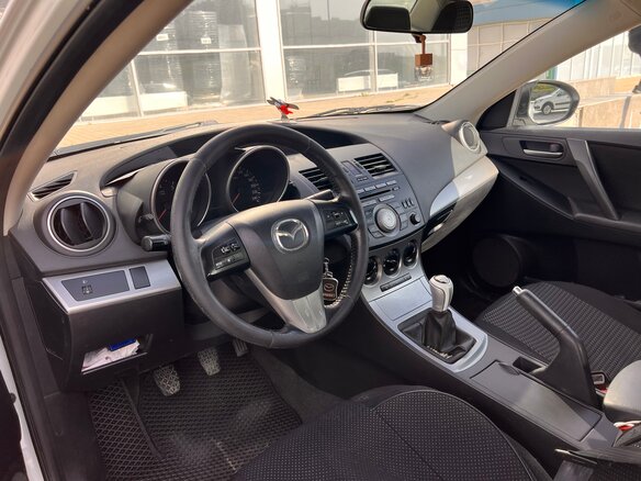 2011 Mazda 3 II (BL), белый, 730000 рублей - вид 6