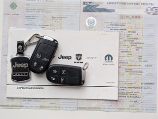 2019 Jeep Grand Cherokee IV (WK2) Рестайлинг, белый, 3690000 рублей, вид 4