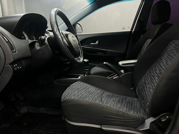 2008 Kia Ceed I, красный - вид 4