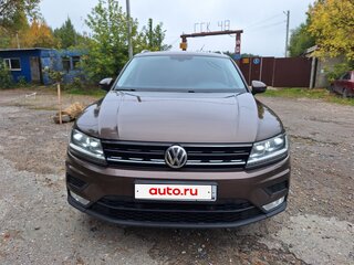 2017 Volkswagen Tiguan II, коричневый, 2250000 рублей, вид 1