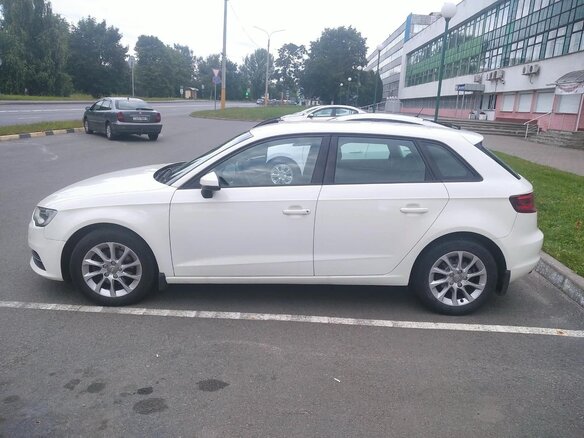 2014 Audi A3 III (8V), белый, 1300000 рублей - вид 3