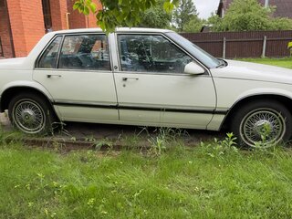 1989 Buick LeSabre VI, белый, 750000 рублей, вид 2