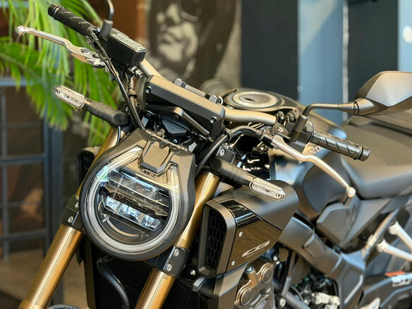 2025 Honda CB 650R, чёрный, 1450000 рублей - вид 7