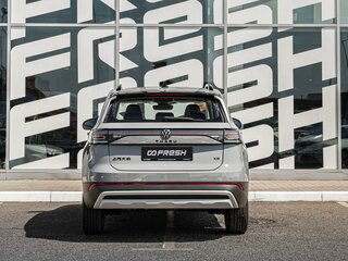 2025 Volkswagen Tharu XR 300 TSI, серый, 2820000 рублей, вид 4