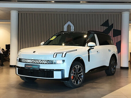 2025 Lynk & Co 900, белый, 7300000 рублей, вид 2