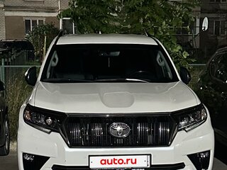 2021 Toyota Land Cruiser Prado 150 Series Рестайлинг 3, белый, 6800000 рублей, вид 2