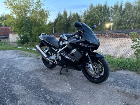 2001 Honda CBR 600F, чёрный, 490000 рублей, вид 3
