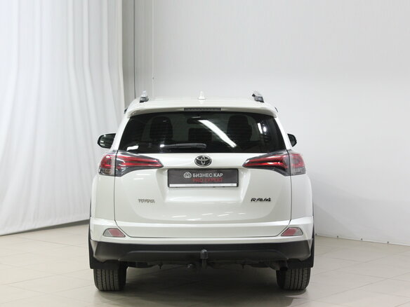 2015 Toyota RAV4 IV (XA40) Рестайлинг, белый, 1780000 рублей - вид 5