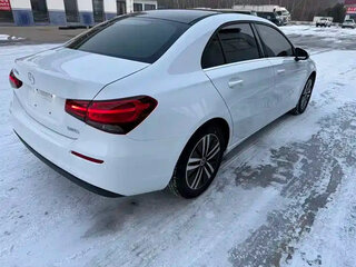 2023 Mercedes-Benz A-Класс 180 IV (W177) Рестайлинг, белый, 2800000 рублей, вид 3