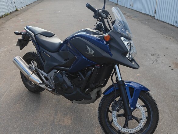 2015 Honda NC 750X, синий, 500000 рублей - вид 2
