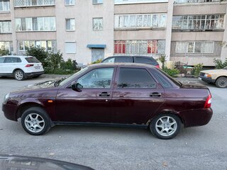 2011 Lada (ВАЗ) Priora I, красный, 300000 рублей, вид 2