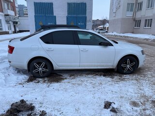 2017 Skoda Octavia III (A7), белый, 1550000 рублей, вид 2