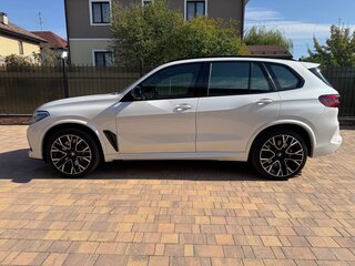 2021 BMW X5 M Competition III (F95), белый, 12599000 рублей, вид 5