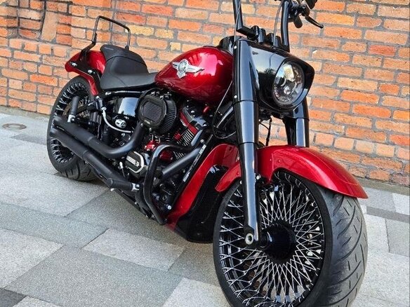2019 Harley-Davidson Fat Boy, красный, 4000000 рублей - вид 2