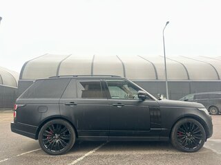 2017 Land Rover Range Rover IV, чёрный, 4350000 рублей, вид 3
