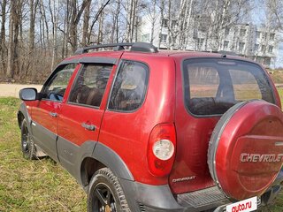 2011 Chevrolet Niva I Рестайлинг, красный, 350000 рублей, вид 4