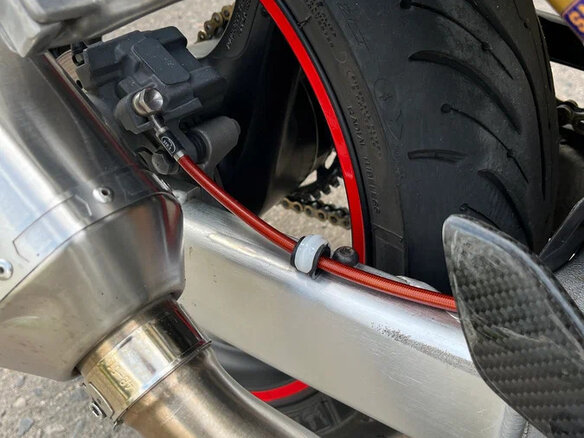 2005 Honda VTR 1000, чёрный, 300000 рублей - вид 16