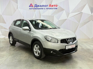 2012 Nissan Qashqai I Рестайлинг, серебристый, 910000 рублей, вид 3
