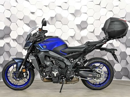 2024 Yamaha MT-09 (FZ-09), синий, 1299000 рублей, вид 4