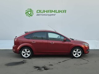 2009 Ford Focus II Рестайлинг, красный, 395000 рублей, вид 4