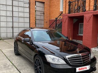 2010 Mercedes-Benz S-Класс 500 V (W221) Рестайлинг, чёрный, 1800000 рублей, вид 2