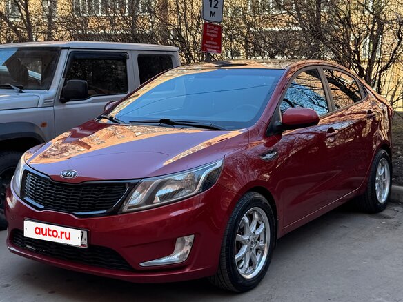 2011 Kia Rio III, красный - вид 2