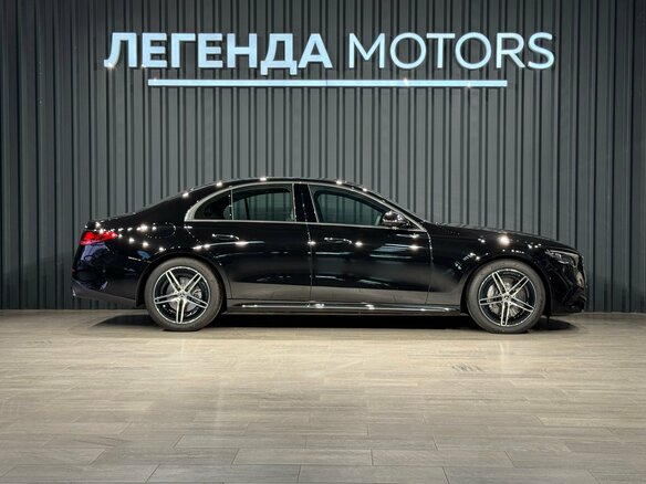 2025 Mercedes-Benz E-Класс 300 VI (W214, S214), чёрный, 8990000 рублей - вид 4