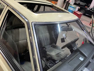 1986 Nissan Laurel V (C32), бежевый, 225000 рублей, вид 5