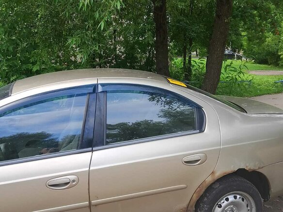 2003 Dodge Neon II, золотистый, 160000 рублей - вид 6