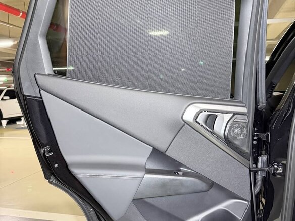 2025 BMW X3 20i xDrive IV (G45/G48), чёрный - вид 27