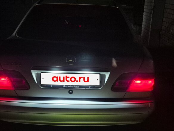 2000 Mercedes-Benz E-Класс 200 II (W210, S210) Рестайлинг, серебристый, 800000 рублей - вид 35