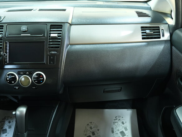 2012 Nissan Tiida I Рестайлинг, коричневый - вид 15
