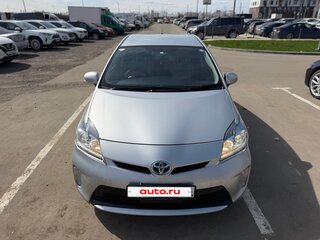 2014 Toyota Prius III Рестайлинг (XW30), серый, 1300000 рублей, вид 3
