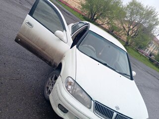 2002 Nissan Bluebird Sylphy I (G10), белый, 250000 рублей, вид 2
