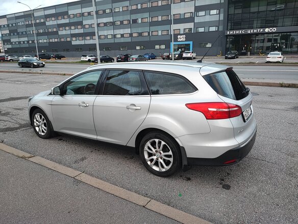 2016 Ford Focus III Рестайлинг, серебристый, 1050000 рублей - вид 7