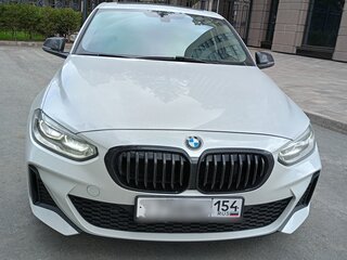 2021 BMW 1 серии 120i III (F52) Рестайлинг, белый, 2500000 рублей, вид 4
