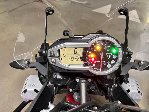 2017 Triumph Tiger 800, красный, 900000 рублей - вид 7
