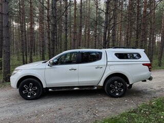 2015 Mitsubishi L200 V, белый, 2290000 рублей, вид 3