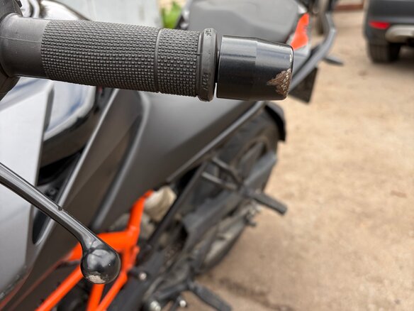 2023 KTM 390 Duke, чёрный - вид 13