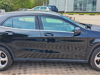 2018 Mercedes-Benz GLA 200 I (X156) Рестайлинг, чёрный, 2500000 рублей, вид 3