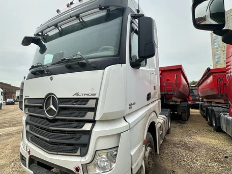 2020 Mercedes-Benz Actros, белый, 5400000 рублей, вид 1