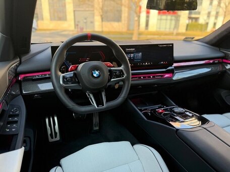 2025 BMW M5 VII (G90), серый, 24500000 рублей, вид 5