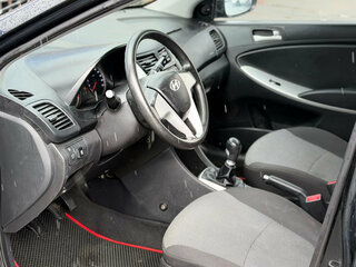 2011 Hyundai Solaris I, чёрный, 399000 рублей, вид 4