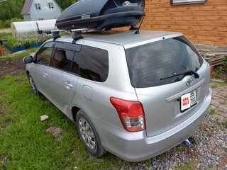 2010 Toyota Corolla Axio X (E140, E150) Рестайлинг, серебристый, 700000 рублей, вид 3