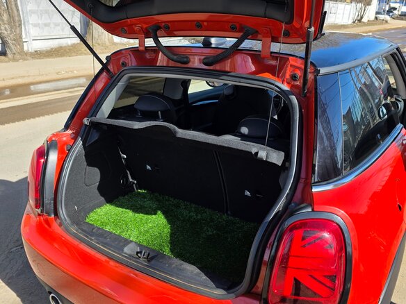 2018 Mini Hatch Cooper III (F55/F56) Рестайлинг, оранжевый - вид 13