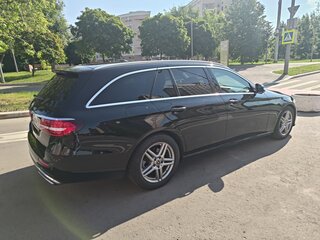 2021 Mercedes-Benz E-Класс 220 d V (W213, S213, C238) Рестайлинг, чёрный, 3200000 рублей, вид 4