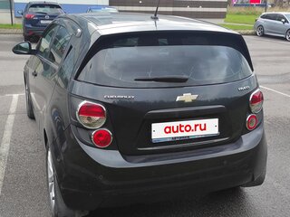 2015 Chevrolet Aveo II, чёрный, 850000 рублей, вид 4