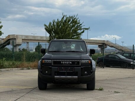 2026 Toyota Land Cruiser Prado 250 Series, чёрный, 10810000 рублей, вид 2