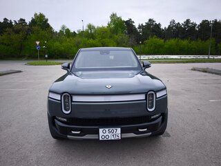 2022 Rivian R1T QM Large, серый, 8000000 рублей, вид 2